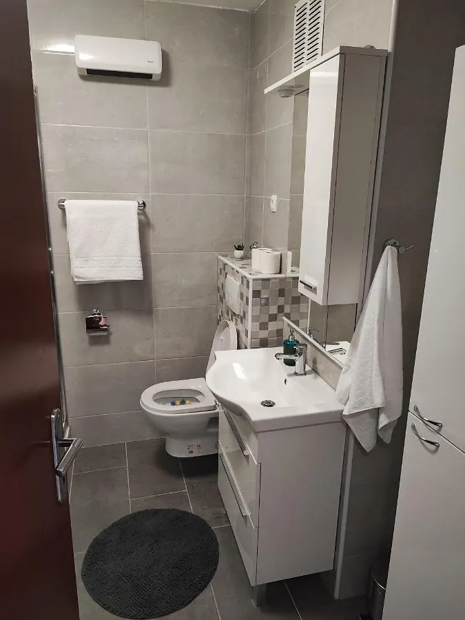 Apartment Eva Pula 0*,